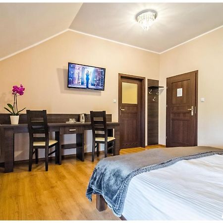Hotel Warka Buitenkant foto