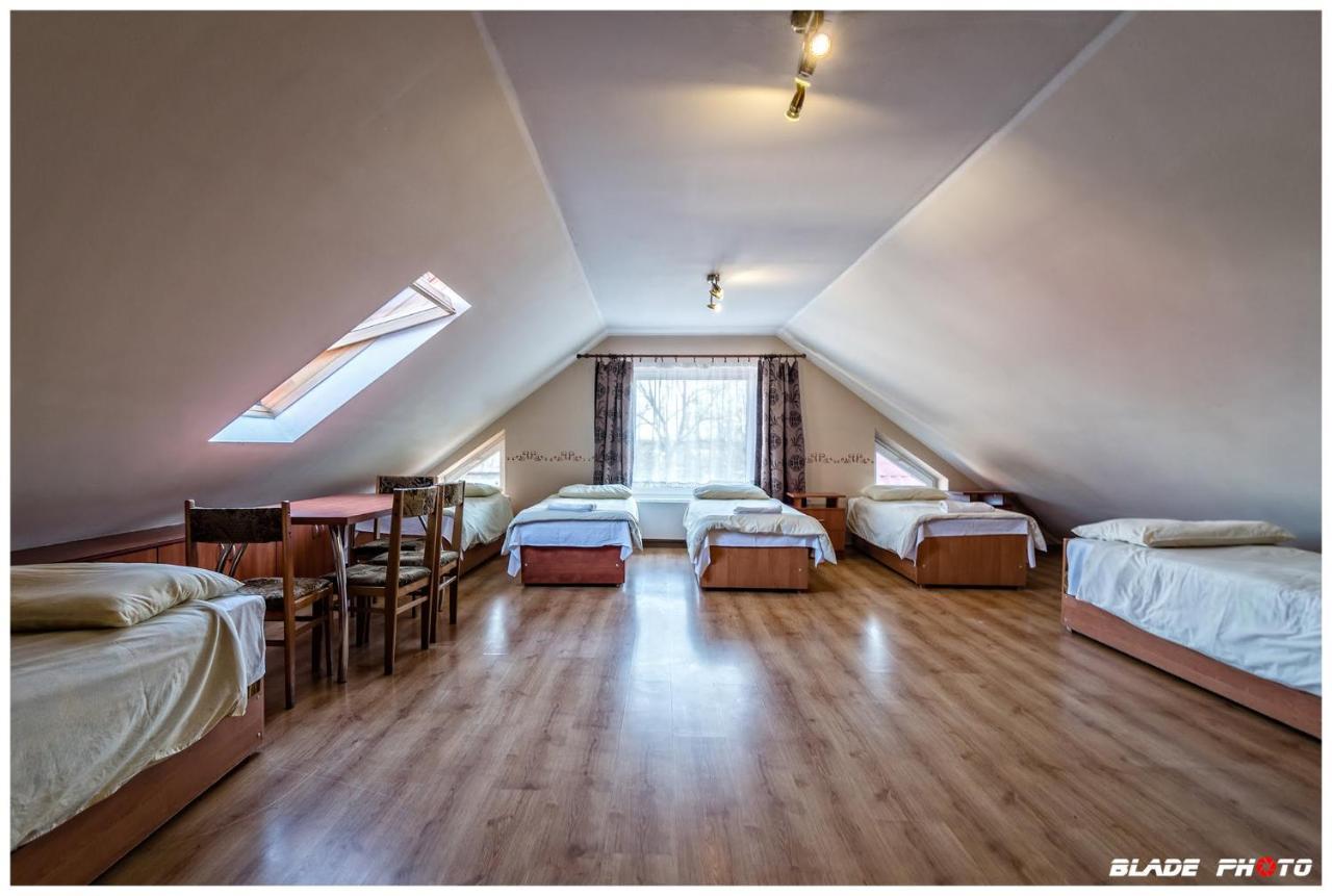 Hotel Warka Buitenkant foto
