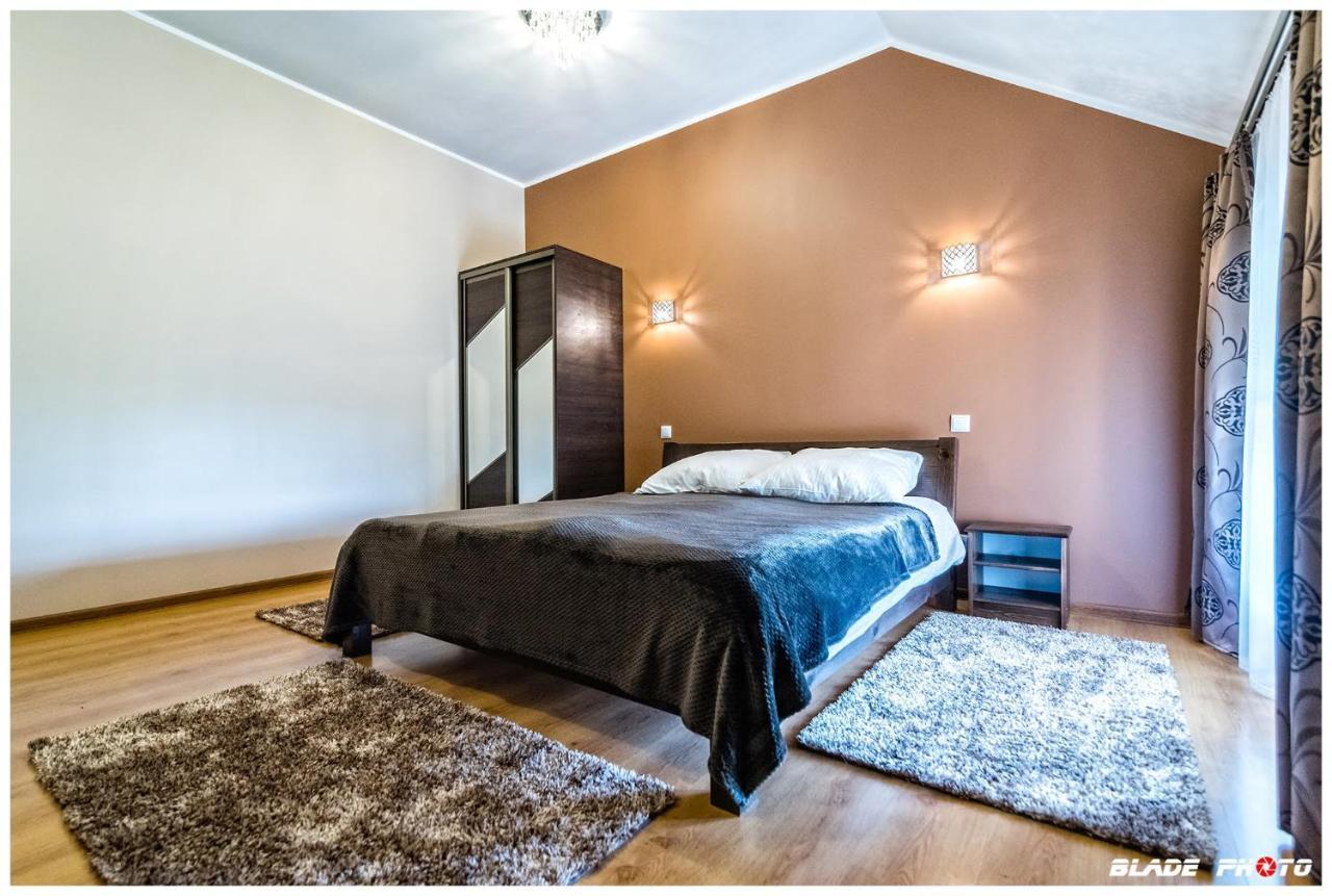 Hotel Warka Buitenkant foto